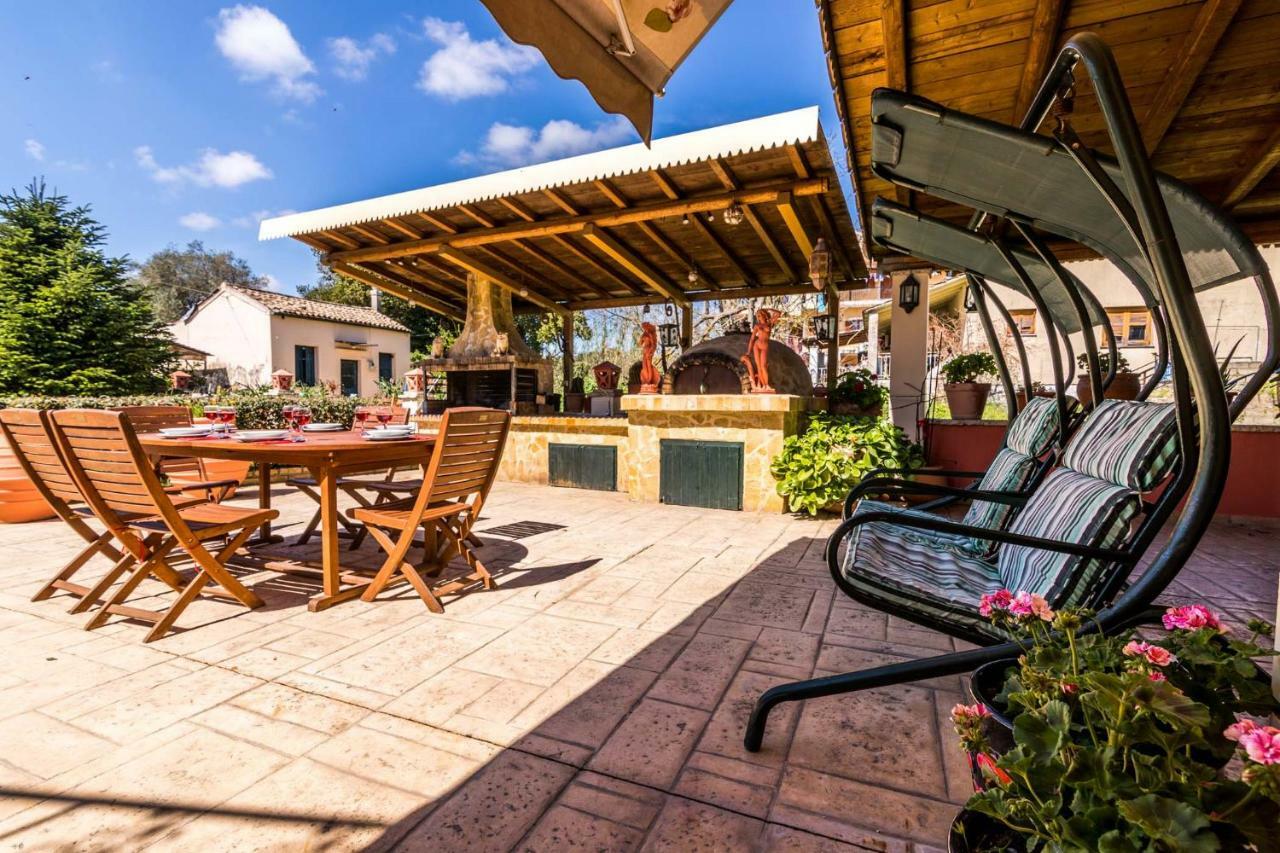 Antonela Sunshine Apartment By Corfu Escapes Perama  Eksteriør bilde